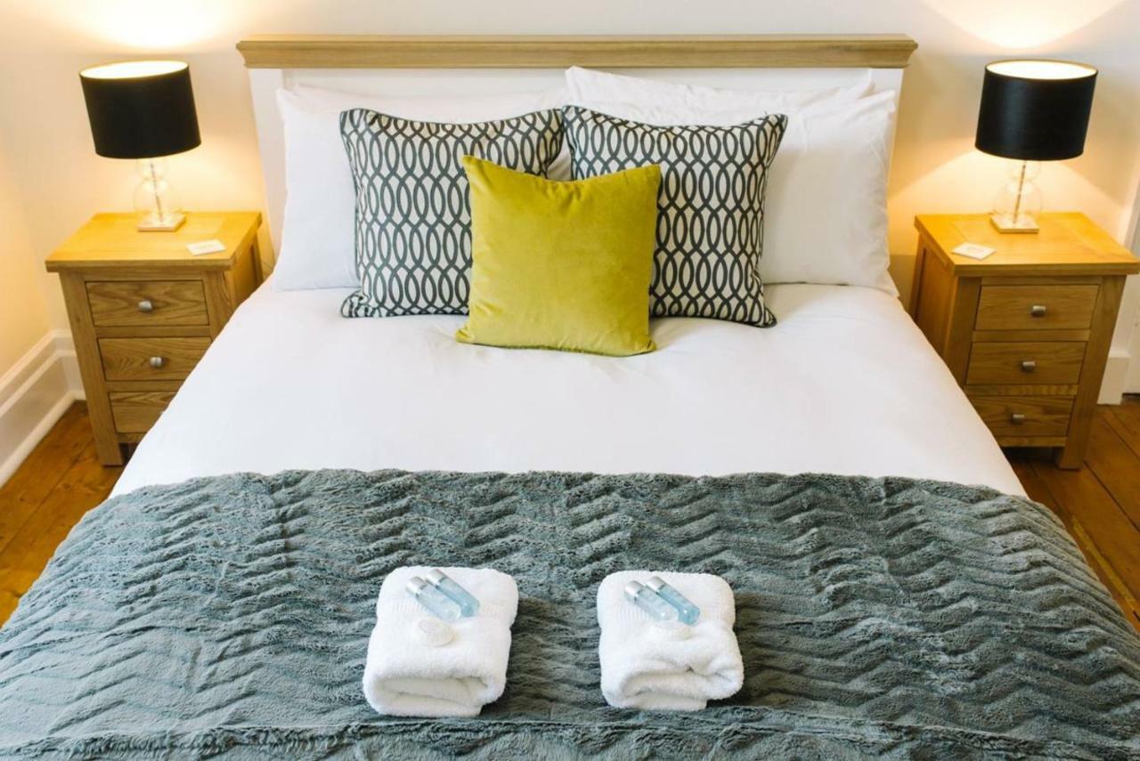 Joivy Great Location! Heart Of City Centre 3Bed Apartment Edinburgh Bagian luar foto